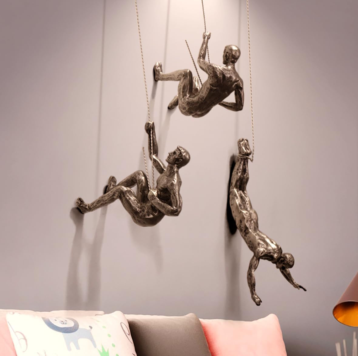 'The Alpinist' Modern Hanging Wall Figurine, Retro Stylish Resin Statue for Home and Office Decor, Nordic Art/Wall Sculpture (Climbing Man - Left Hand)